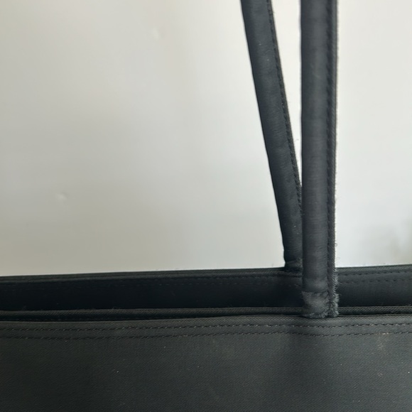 Elegant Black Tote Bag - Picture 9 of 17